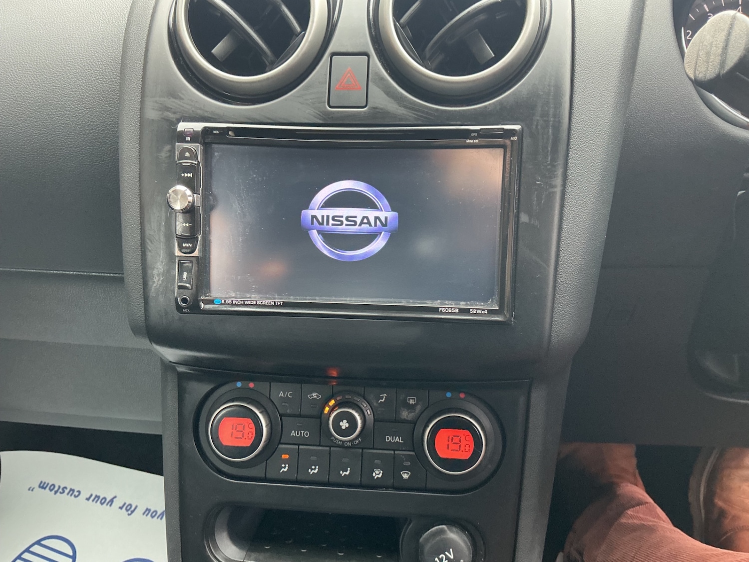 Used Nissan Qashqai 2011 for sale - 77432658: Photo 14