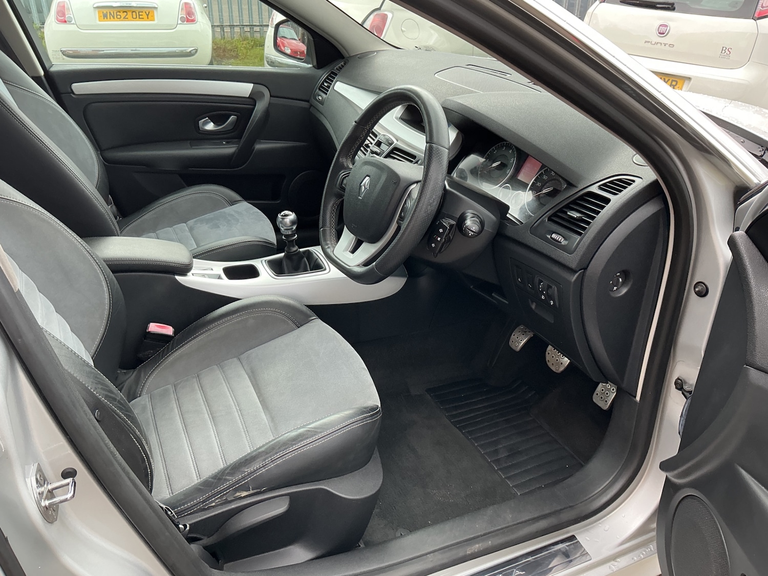 Used Renault Laguna 2009 for sale - 76353594: Photo 7