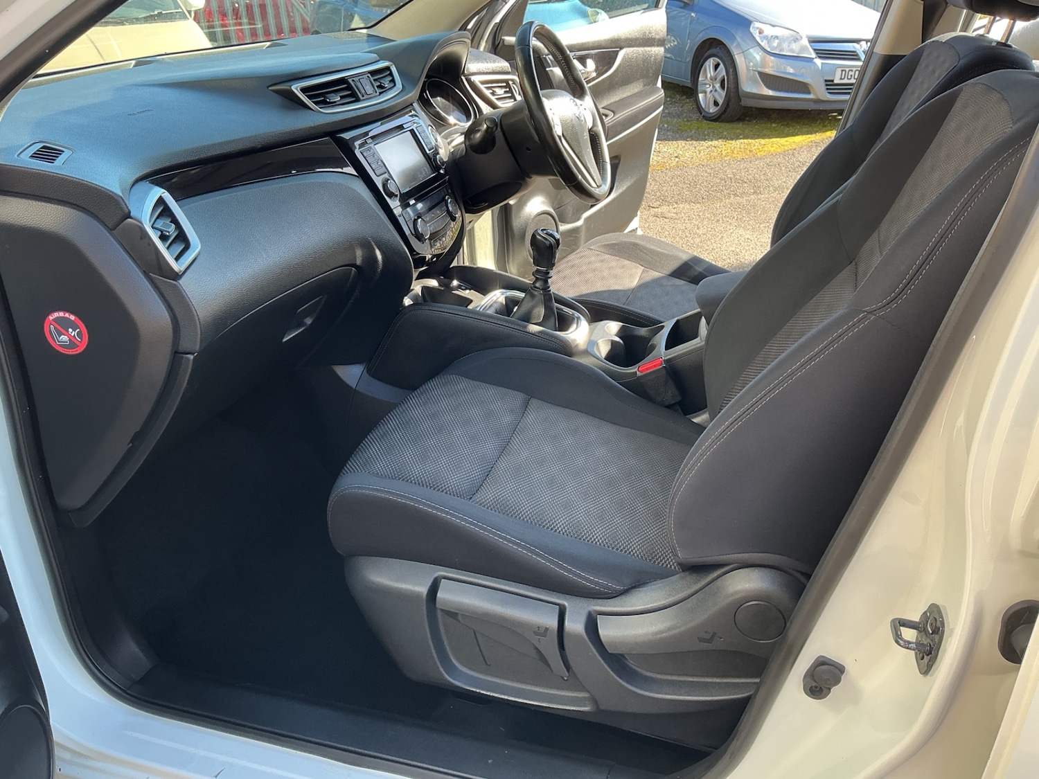 Used Nissan Qashqai 2015 for sale - 77917348: Photo 8