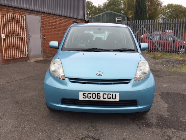 Used Daihatsu Sirion 2006 for sale - 76253757: Photo 2