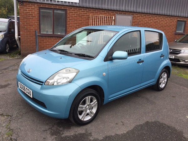 Used Daihatsu Sirion 2006 for sale - 76253757: Photo 3