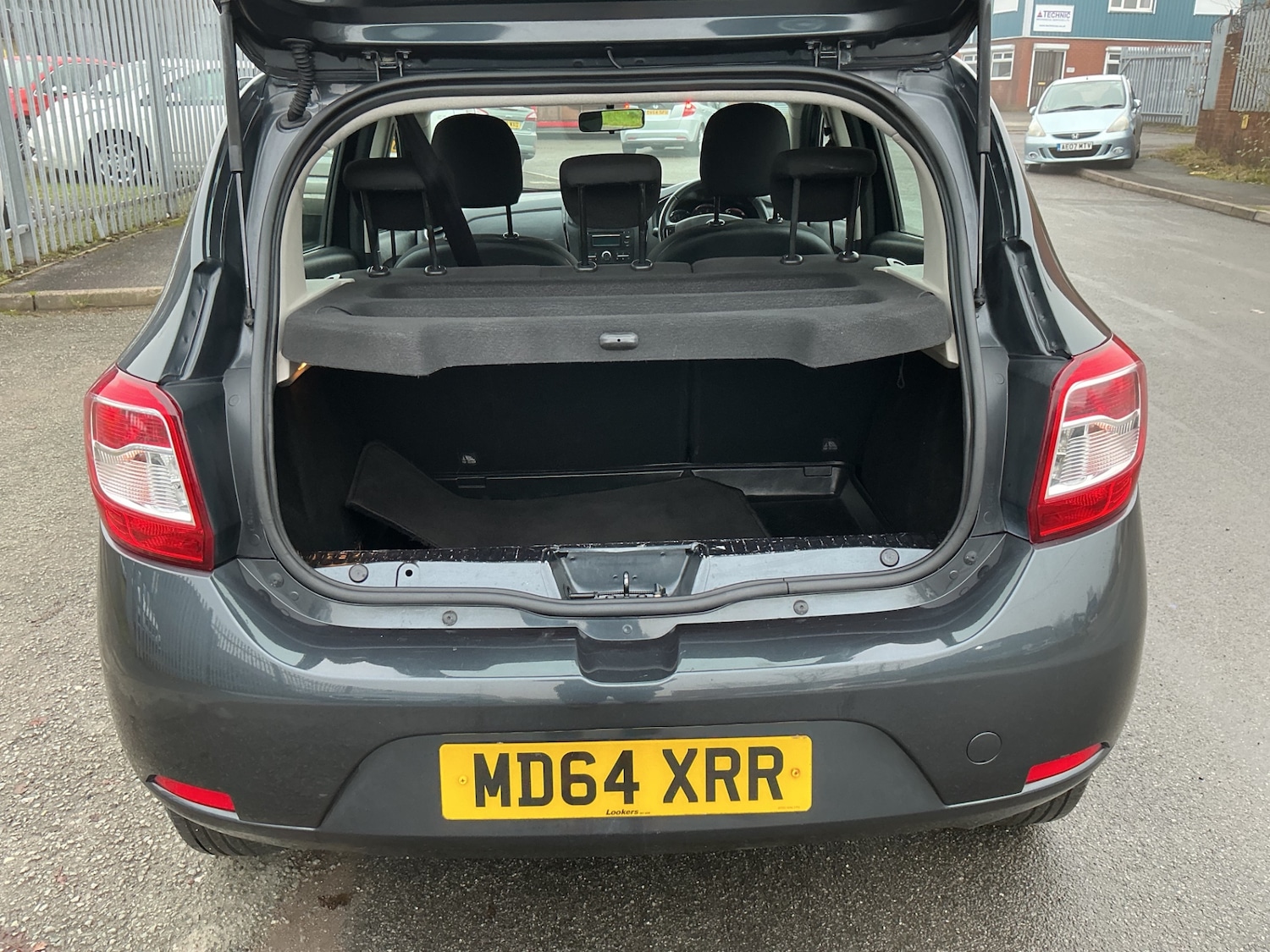 Used Dacia Sandero 2015 for sale - 76791648: Photo 10