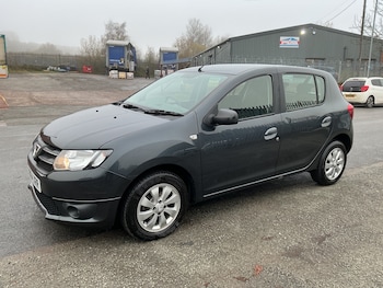 Used Dacia Sandero 2015 for sale - 76791648: Photo