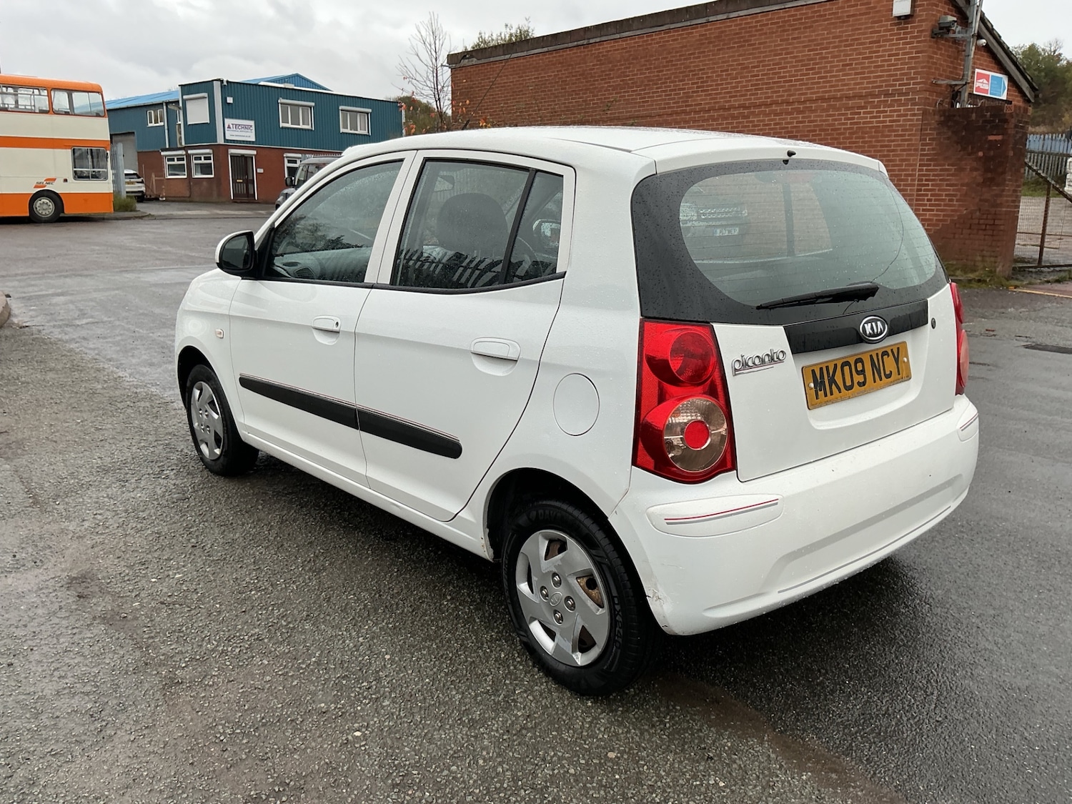 Used Kia Picanto 2009 for sale - 76534097: Photo 6