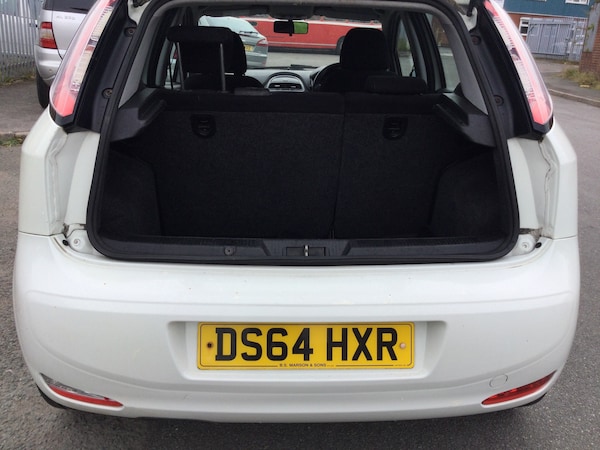Used Fiat Punto 2014 for sale - 76209164: Photo 9
