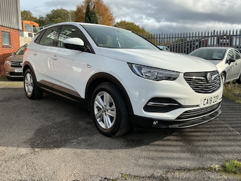 2018 (18) - 1.2 Turbo SE 5dr