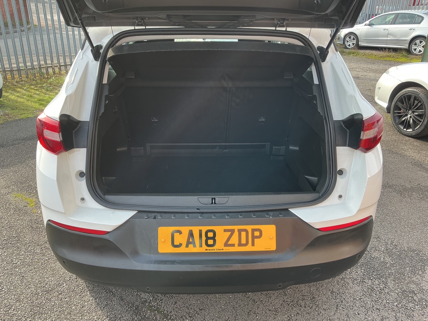 Used Vauxhall Grandland X 2018 for sale - 76407246: Photo 7