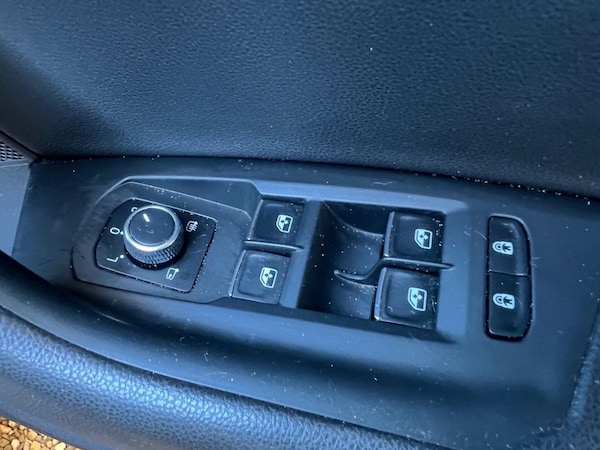Used Volkswagen Touareg 2018 for sale - 75533752: Photo 28