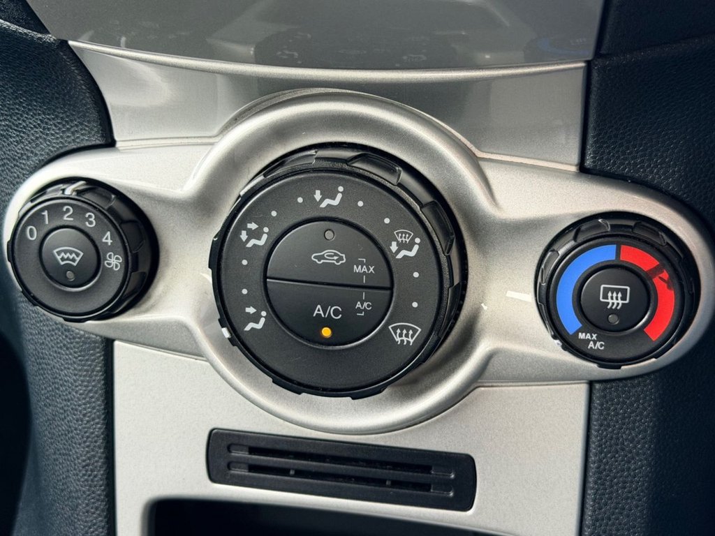 Used Ford Fiesta 2011 for sale - 78206529: Photo 39