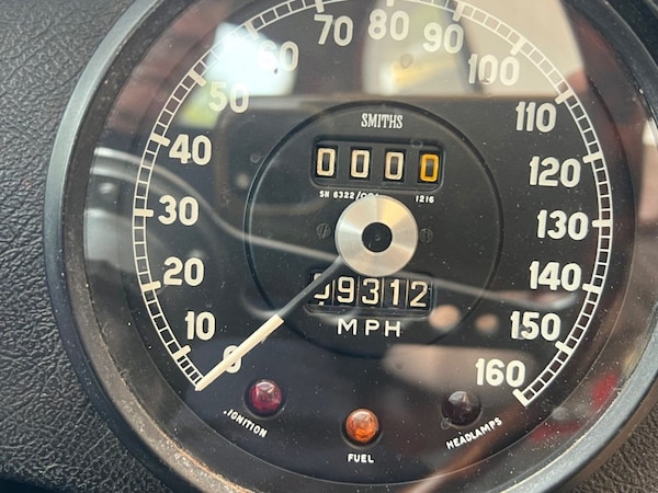 Used Jaguar E-Type 1965 for sale - 74991650: Photo 2