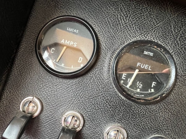 Used Jaguar E-Type 1965 for sale - 74991650: Photo 37
