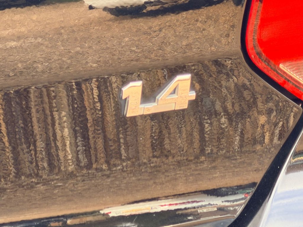 Used Volkswagen Polo 2013 for sale - 77647940: Photo 11