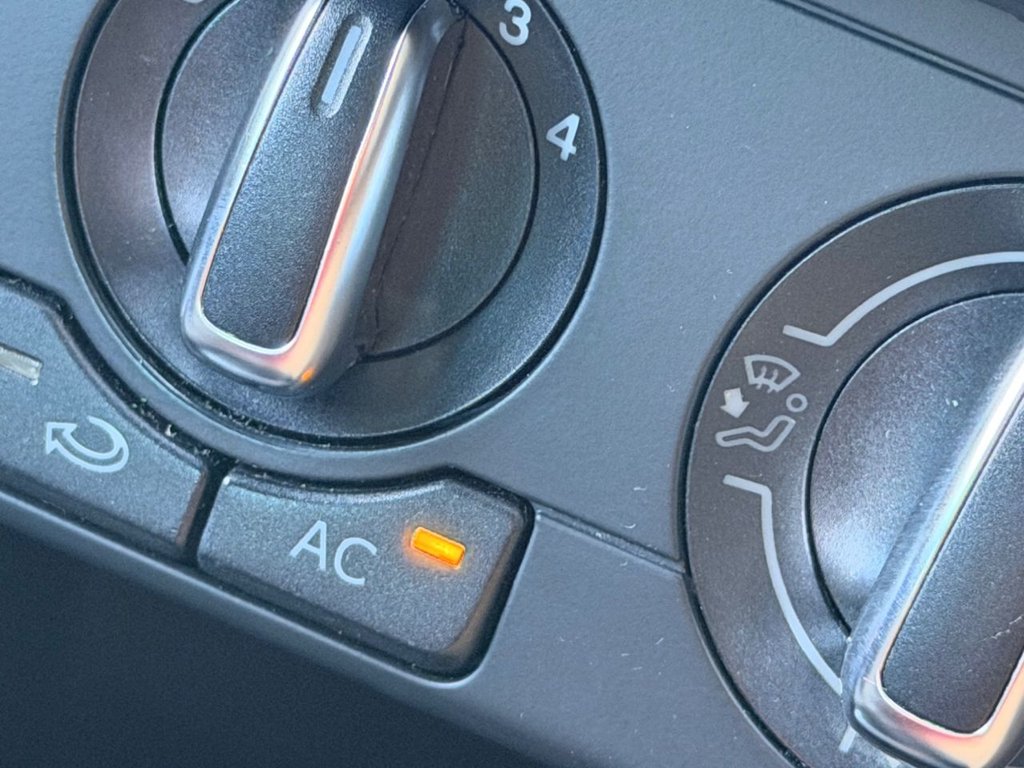 Used Volkswagen Polo 2013 for sale - 77647940: Photo 37