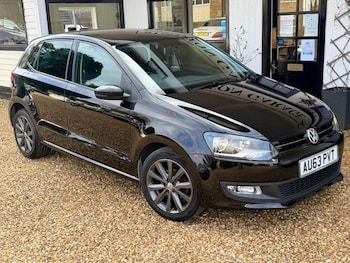 Used Volkswagen Polo 2013 for sale - 77647940: Photo