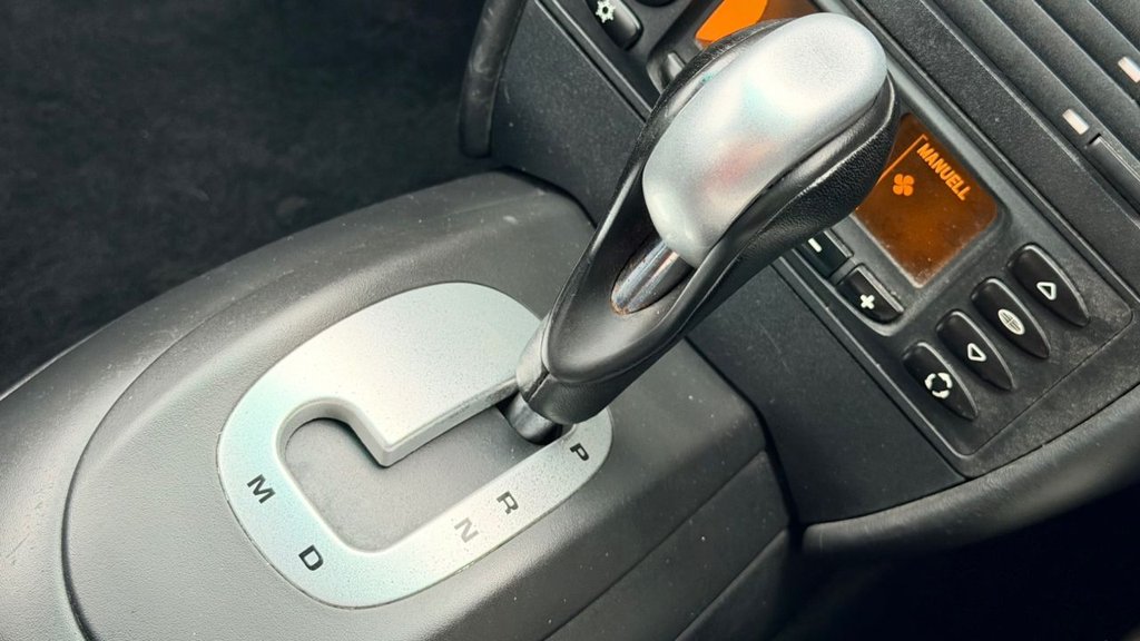 Used Porsche 911 2004 for sale - 77302188: Photo 42