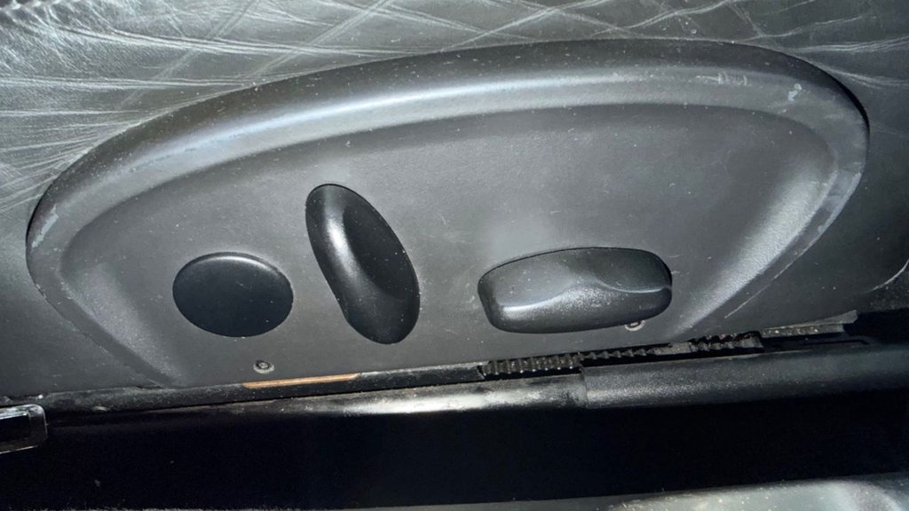 Used Porsche 911 2004 for sale - 77672775: Photo 30