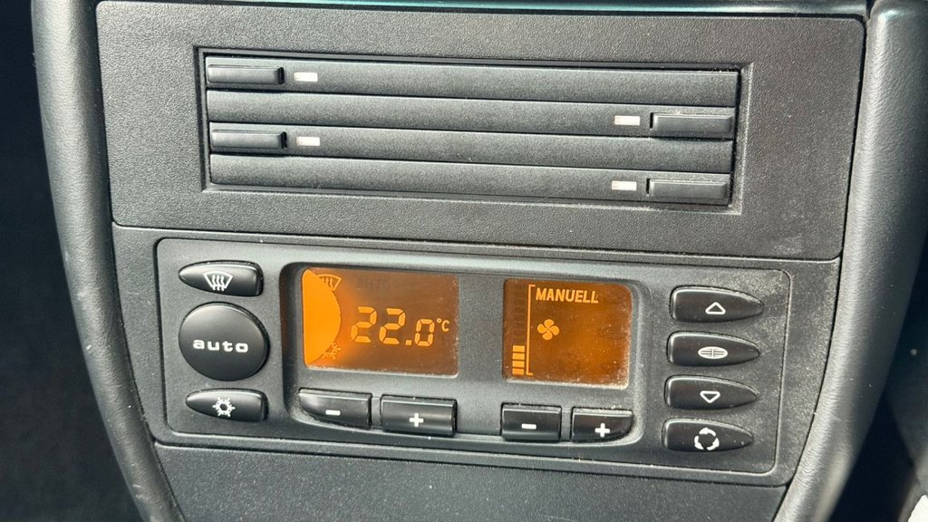 Used Porsche 911 2004 for sale - 77672775: Photo 41