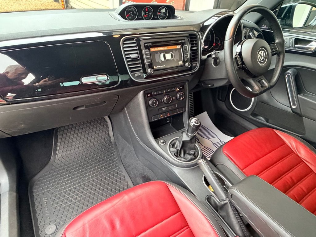 Used Volkswagen Beetle 2014 for sale - 77436991: Photo 3