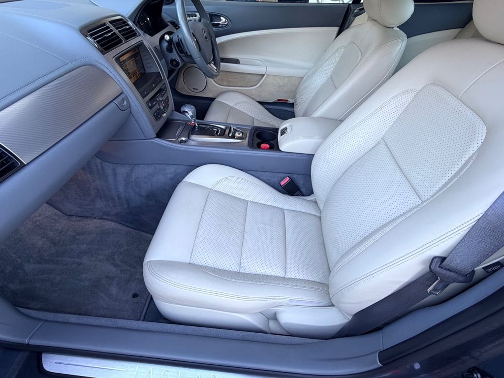 Used Jaguar XKR 2006 for sale - 77010141: Photo 25