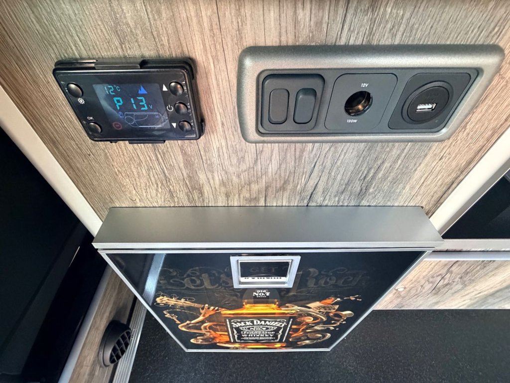 Used Volkswagen Transporter 2023 for sale - 77627453: Photo 40