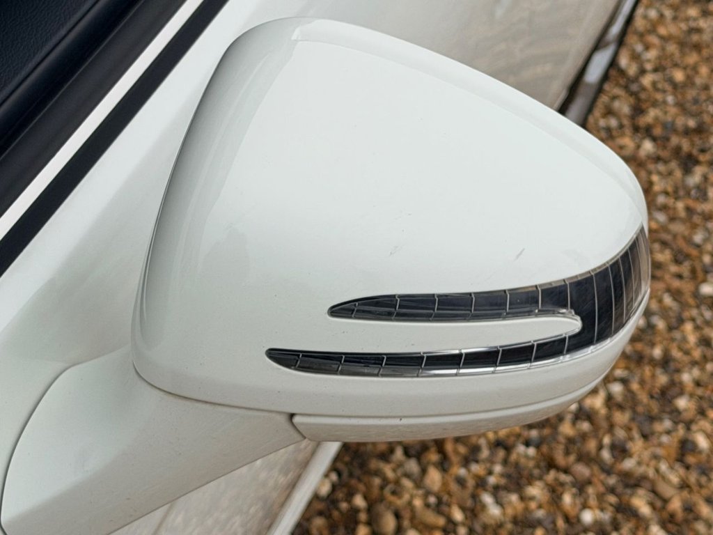 Used Mercedes-Benz SLK 2011 for sale - 77594189: Photo 25