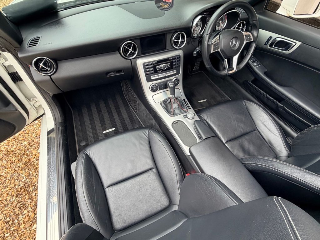 Used Mercedes-Benz SLK 2011 for sale - 77594189: Photo 3