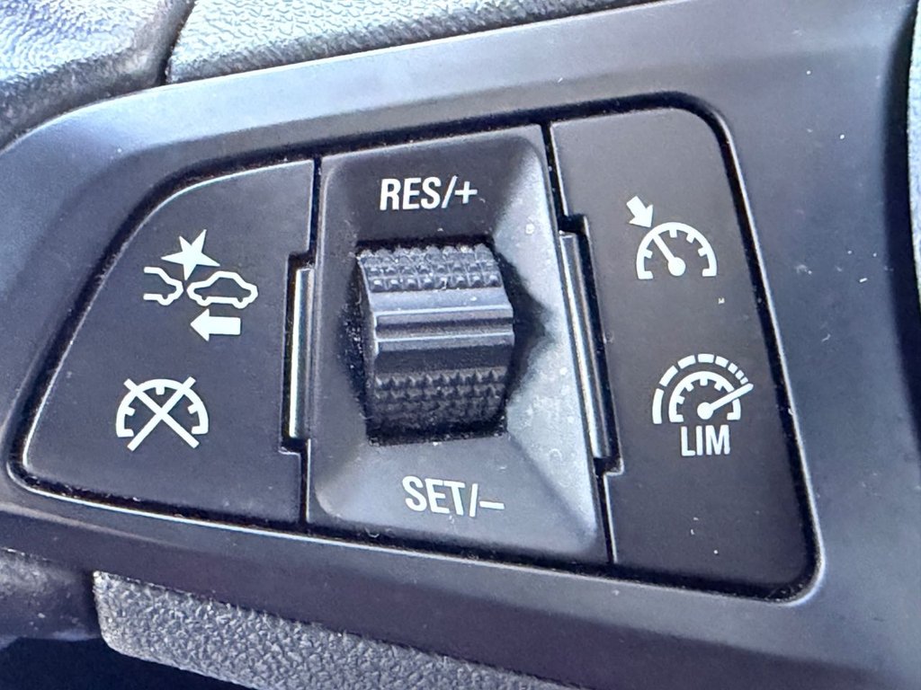 Used Vauxhall Astra 2017 for sale - 77084125: Photo 36