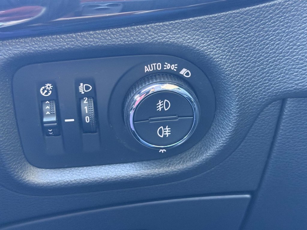 Used Vauxhall Astra 2017 for sale - 77084125: Photo 38