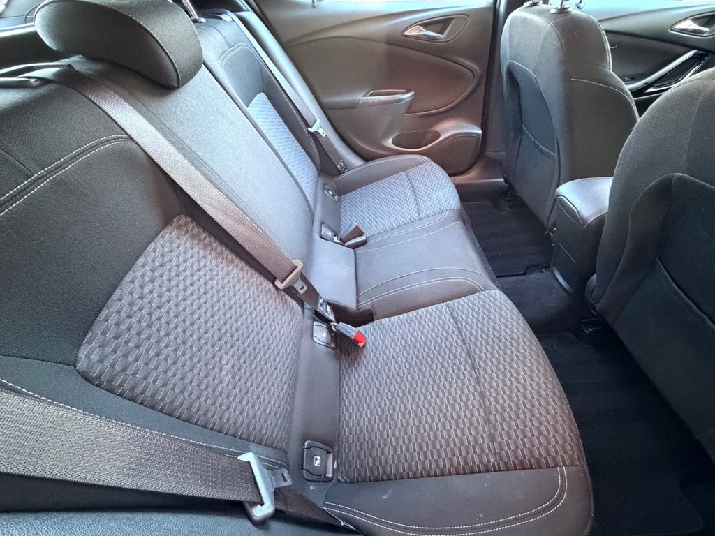 Used Vauxhall Astra 2017 for sale - 77084125: Photo 39