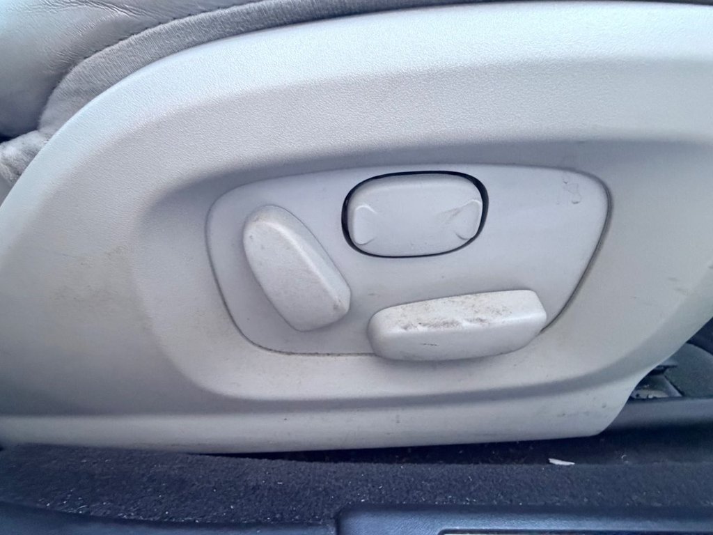 Used Jaguar XF 2010 for sale - 77133217: Photo 32