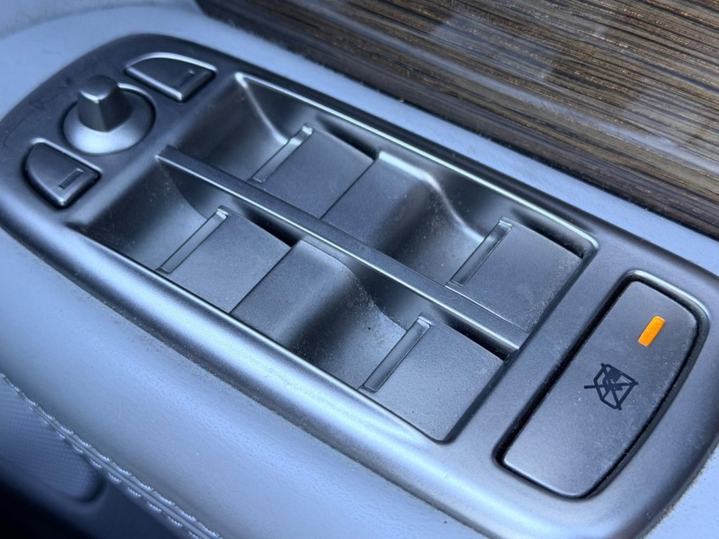 Used Jaguar XF 2010 for sale - 77133217: Photo 35