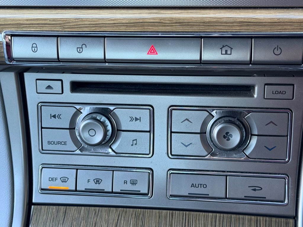 Used Jaguar XF 2010 for sale - 77133217: Photo 44