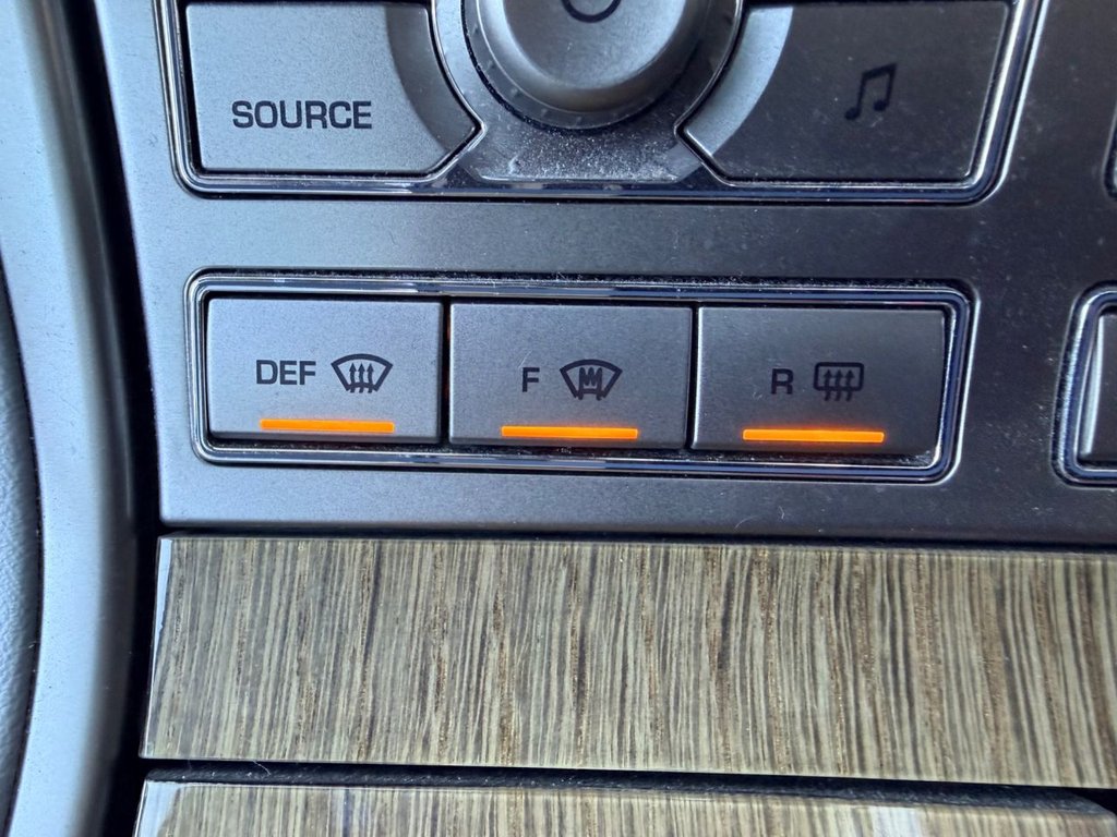 Used Jaguar XF 2010 for sale - 77133217: Photo 45