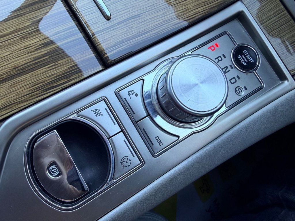 Used Jaguar XF 2010 for sale - 77133217: Photo 46