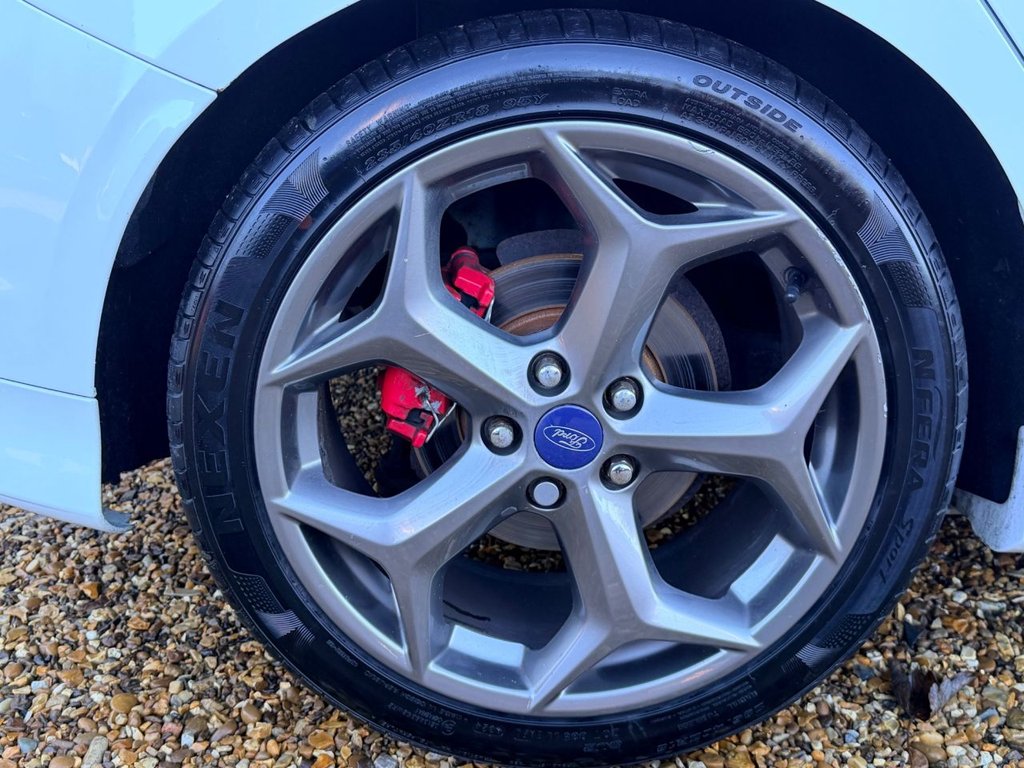 Used Ford Focus 2014 for sale - 76797976: Photo 11