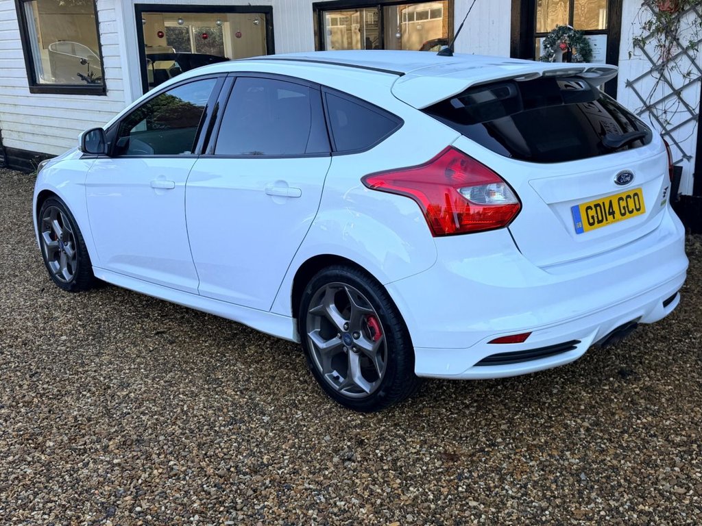 Used Ford Focus 2014 for sale - 76797976: Photo 13