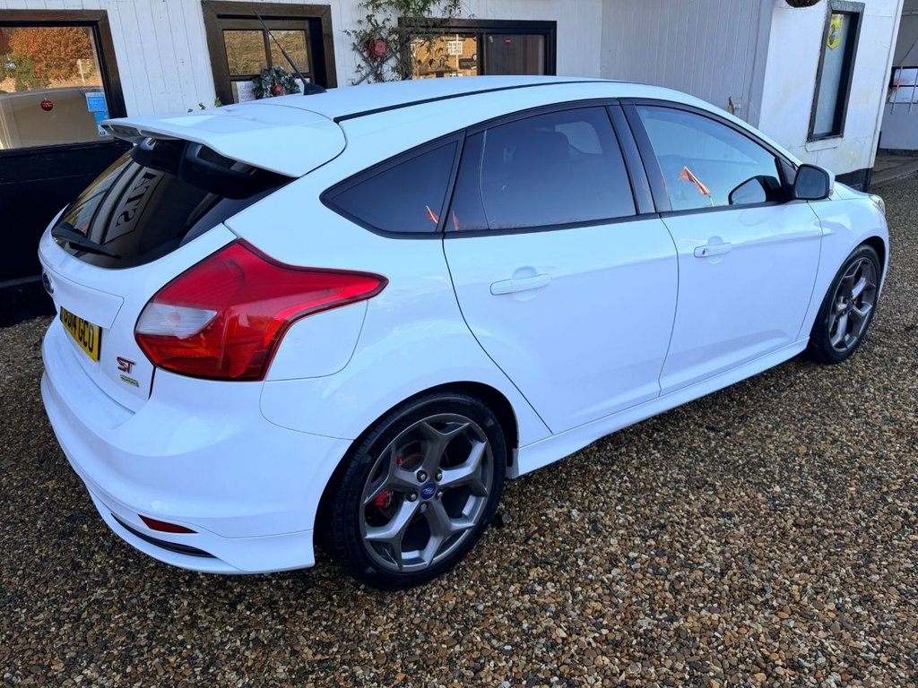 Used Ford Focus 2014 for sale - 76797976: Photo 6