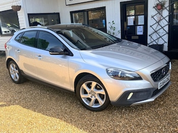 Used Volvo V40 2014 for sale - 78677867: Photo