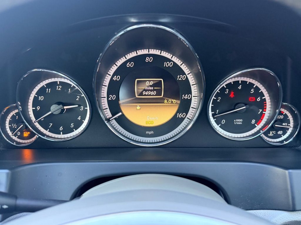 Used Mercedes-Benz E Class 2012 for sale - 77014366: Photo 34