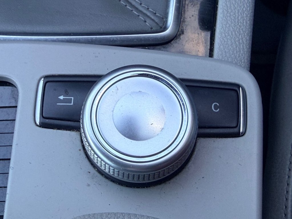 Used Mercedes-Benz E Class 2012 for sale - 77014366: Photo 45