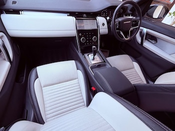 Used Land Rover Discovery Sport 2021 for sale - 79275951: Photo