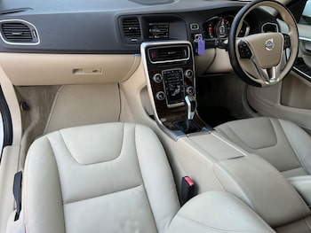 Used Volvo V60 2014 for sale - 76009379: Photo