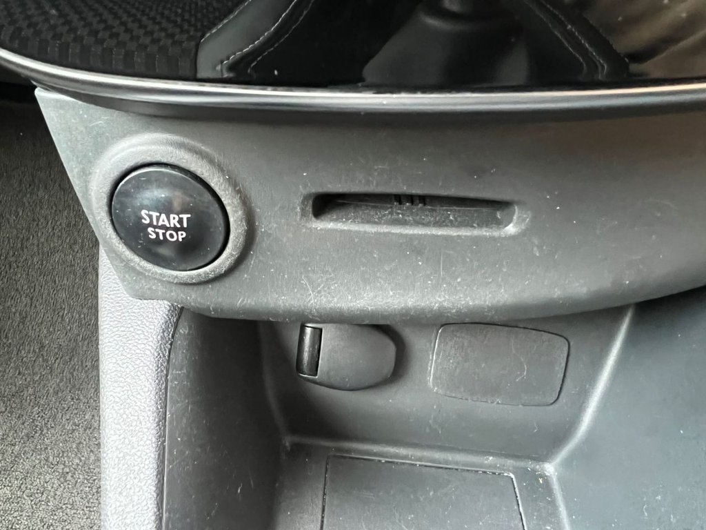 Used Renault Clio 2018 for sale - 77786066: Photo 33