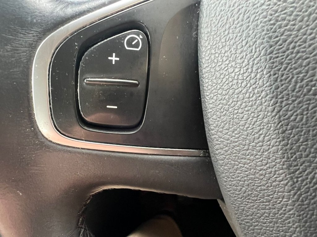 Used Renault Clio 2018 for sale - 77786066: Photo 36