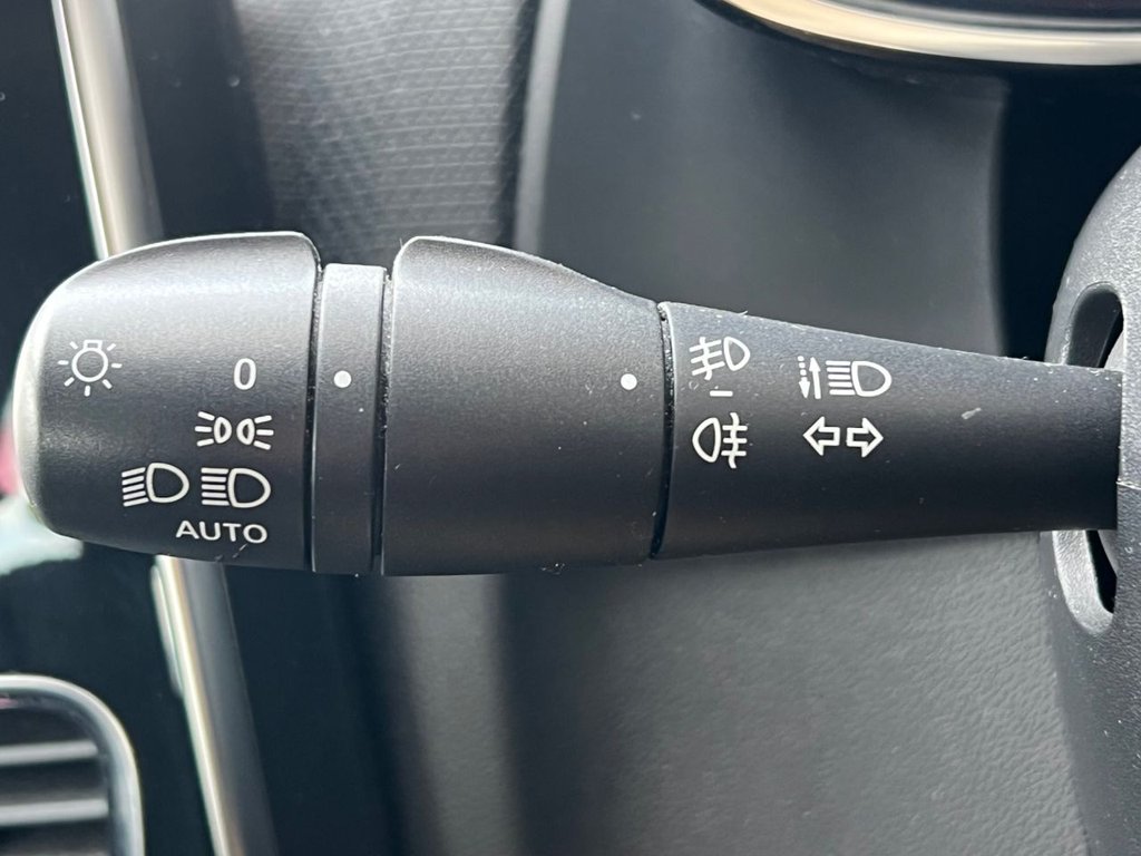 Used Renault Clio 2018 for sale - 77786066: Photo 38