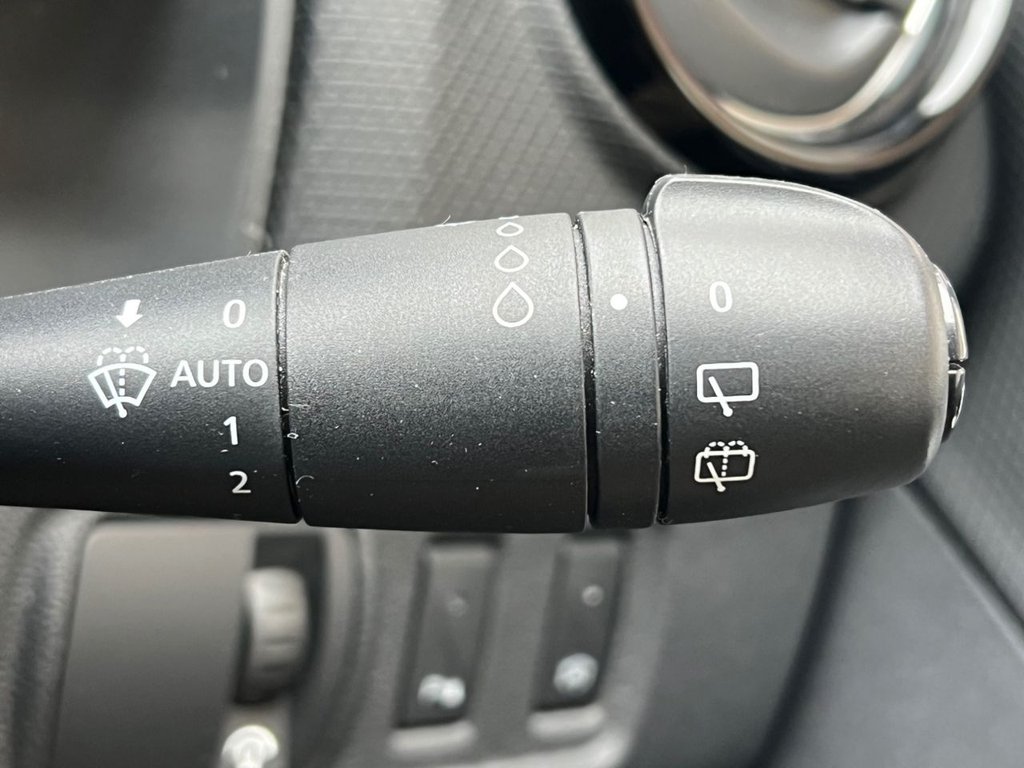 Used Renault Clio 2018 for sale - 77786066: Photo 39