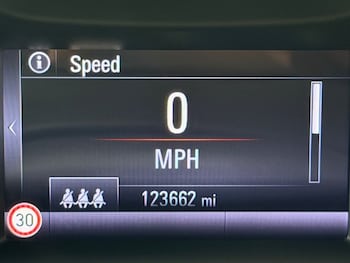 Used Vauxhall Astra 2018 for sale - 78418544: Photo