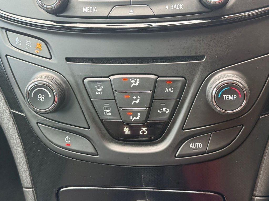 Used Vauxhall Insignia 2016 for sale - 77452175: Photo 44