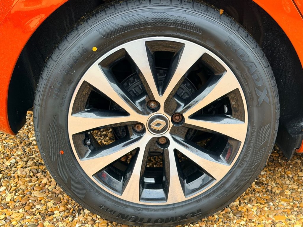 Used Renault Clio 2020 for sale - 77302509: Photo 11