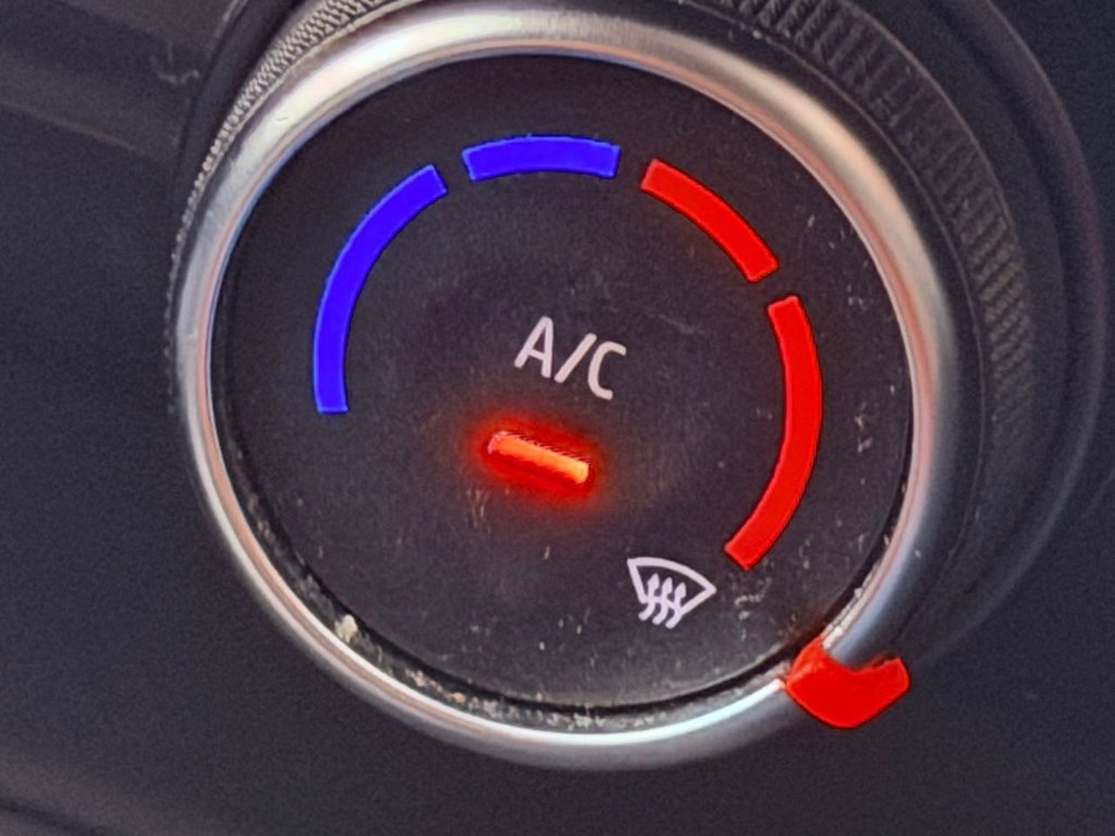 Used Renault Clio 2020 for sale - 77302509: Photo 41